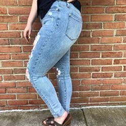 Iris & Rainbow Boutique #A112 Stop And Stare Judy Blue High Waisted Jeans