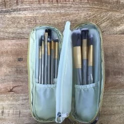 Iris & Rainbow Boutique #763 She Makeup Brush Bag New Arrivals