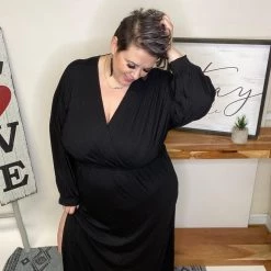 Iris & Rainbow Boutique #L452 Showstopper Maxi Dress (Black) New Arrivals