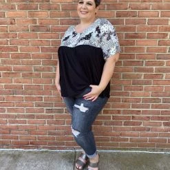 Iris & Rainbow Boutique #C135 Light Up The Night Paisley Top New Arrivals