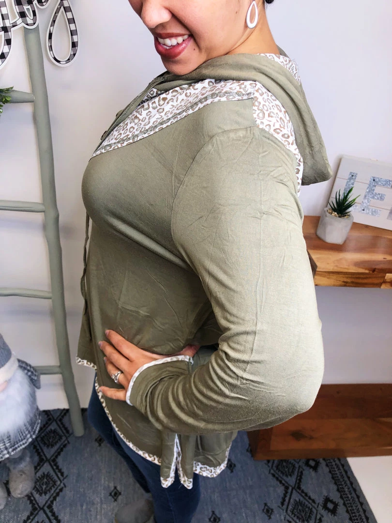 Iris & Rainbow Boutique #L557 Pretty Leopard Top 8 Iris & Rainbow Boutique #L557 Pretty Leopard Top