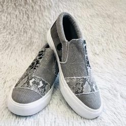 Iris & Rainbow Boutique #J509 Grey Origins Blowfish Shoes