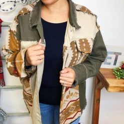 Iris & Rainbow Boutique #L839 I Put A Spell On You Shacket