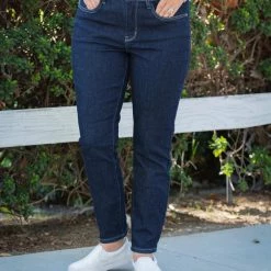 Iris & Rainbow Boutique #K814 Squad Goals Judy Blue Mom Jeans