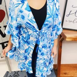 Iris & Rainbow Boutique #L906 Mon Amour Kimono (Blue)