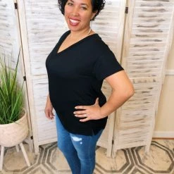 Iris & Rainbow Boutique #J824 Sweet Fantasies Top (Black)