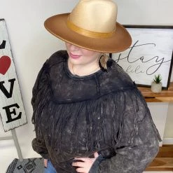 Iris & Rainbow Boutique New Arrivals #L544 Bend The Trend Top