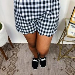 Iris & Rainbow Boutique #M596 Plaid Scallop Shorts