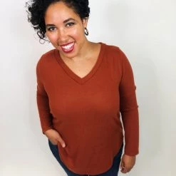 Iris & Rainbow Boutique #K685 The City Girl's Cozy Pullover (Rust)