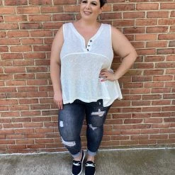 Iris & Rainbow Boutique New Arrivals #M544 Angeline Henley Tunic (Black)