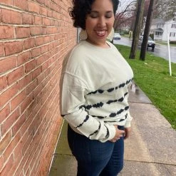 Iris & Rainbow Boutique New Arrivals #J430 Follow The Dotted Line Tie Dye Pullover