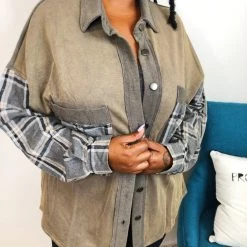 Iris & Rainbow Boutique New Arrivals #K838 Let In The Plaid POL Shacket (Ash Charcoal)