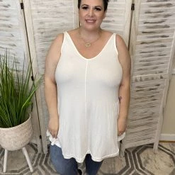 Iris & Rainbow Boutique #K58 Checkmate Sleeveless Top (White)