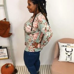 Iris & Rainbow Boutique #K890 Escape Into The Roses Top New Arrivals