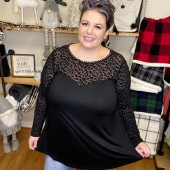 Iris & Rainbow Boutique #946 Kitty Cat Velvet Top New Arrivals