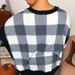 Iris & Rainbow Boutique #L40 *Doorbuster* Plaid About You Top (Black/White) New Arrivals