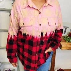 Iris & Rainbow Boutique #L426 Dipped In Plaid Top (red)