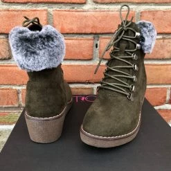 Iris & Rainbow Boutique New Arrivals #G02 Fox Corky Boots (Olive)