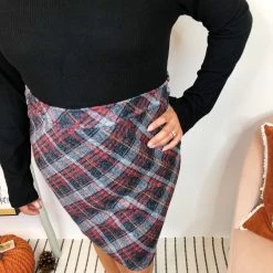 Iris & Rainbow Boutique #L201 Feeling Festive Plaid Dress (Black/Red)