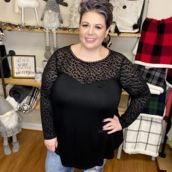 Iris & Rainbow Boutique #946 Kitty Cat Velvet Top New Arrivals