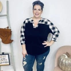 Iris & Rainbow Boutique #K978 Through The Seasons Plaid Top (Black/Ivory) New Arrivals