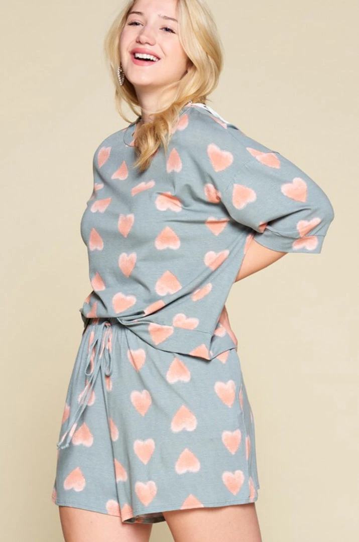 Iris & Rainbow Boutique #313 Sage Hearts Pullover Tops 10 Iris & Rainbow Boutique #313 Sage Hearts Pullover Tops