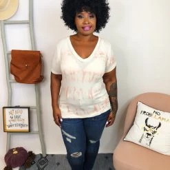 Iris & Rainbow Boutique #K806 Between The Roses POL Top