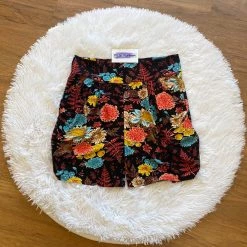 Iris & Rainbow Boutique #C155 Black Floral Harem Shorts