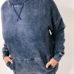 Iris & Rainbow Boutique New Arrivals #k606 Feeling Good, Like I Should Pullover (Black)