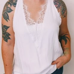 Iris & Rainbow Boutique #K305 Lace Me Down Top (OFF WHITE)