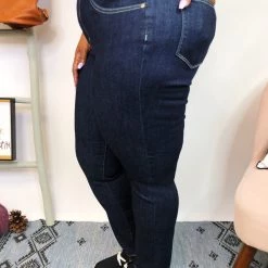 Iris & Rainbow Boutique #K814 Squad Goals Judy Blue Mom Jeans