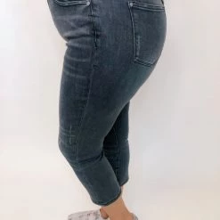 Iris & Rainbow Boutique #K151 Shade And Shadows Judy Blue Skinny Capri