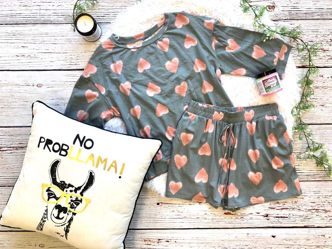 Iris & Rainbow Boutique #313 Sage Hearts Pullover Tops 12 Iris & Rainbow Boutique #313 Sage Hearts Pullover Tops