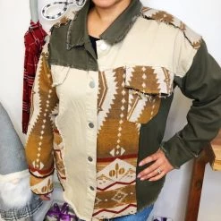 Iris & Rainbow Boutique #L839 I Put A Spell On You Shacket