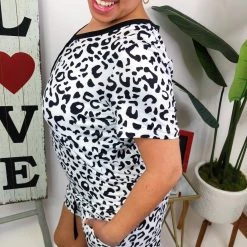 Iris & Rainbow Boutique #M654 White Leopard Pajamas