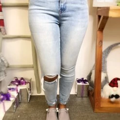 Iris & Rainbow Boutique New Arrivals #L842 Vervet Haylie By Monkey Skinny Jeans