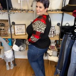 Iris & Rainbow Boutique #346 Donna’s Patch Pocket Judy Blue Flare Jeans