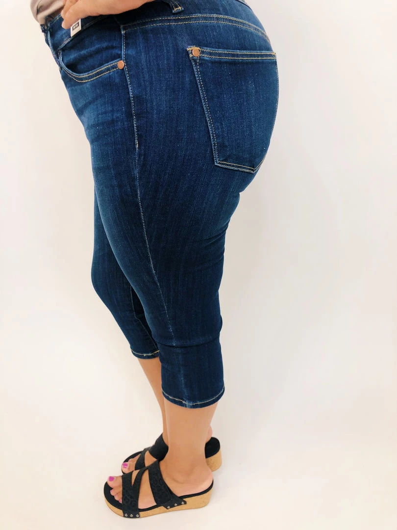 Iris & Rainbow Boutique #K339 Must Have Judy Blue Skinny Capri 4 Iris & Rainbow Boutique #K339 Must Have Judy Blue Skinny Capri