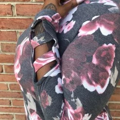 Iris & Rainbow Boutique #K688 Sparks Of Joy Floral Top