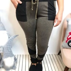 Iris & Rainbow Boutique New Arrivals #L371 The Go-To Stylish Joggers (Black)