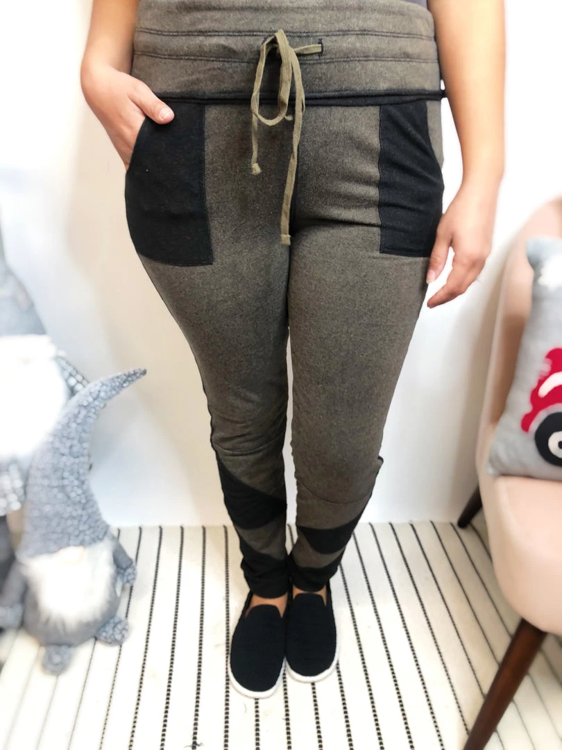 Iris & Rainbow Boutique New Arrivals #L371 The Go-To Stylish Joggers (Black) 3 Iris & Rainbow Boutique New Arrivals #L371 The Go-To Stylish Joggers (Black)