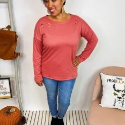 Iris & Rainbow Boutique #K917 Phoenix Views Long Sleeve Top (Mauve) New Arrivals