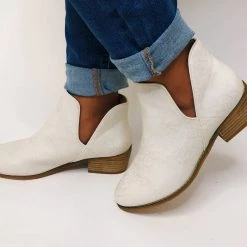 Iris & Rainbow Boutique New Arrivals K551 White Leopard V-Cut Boots