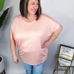 Iris & Rainbow Boutique #M621 Show My Cut Out Top (Pink Blush) New Arrivals