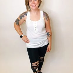 Iris & Rainbow Boutique #K385 My Destiny Awaits Distressed Leggings