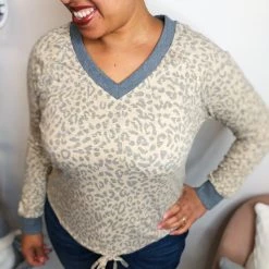 Iris & Rainbow Boutique #L372 Bow To The Lioness Top New Arrivals