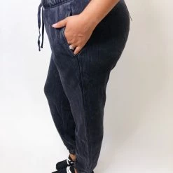 Iris & Rainbow Boutique #k604 Takin' My Time On Joggers