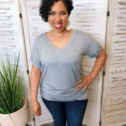 Iris & Rainbow Boutique #J917 The Perfect Pocket Top (Heather Grey)