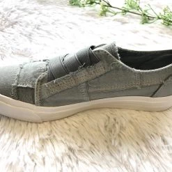 Iris & Rainbow Boutique #86 Slay All Day Slip On Sneakers