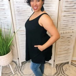 Iris & Rainbow Boutique #K57 Checkmate Sleeveless Top (Black)
